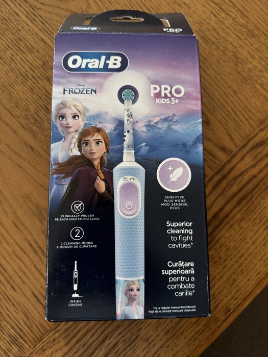 Електрическа четка за зъби Oral-b