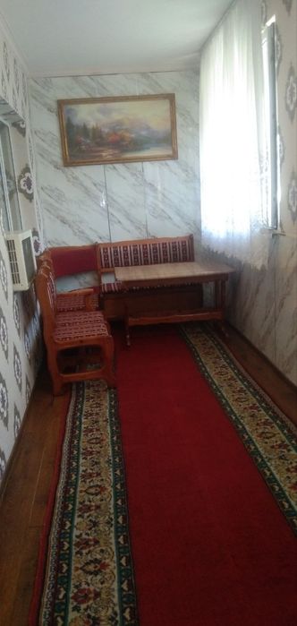 Квартира Сергели 6(Дехкон базар)еврорем) 3/3/9 улучшен