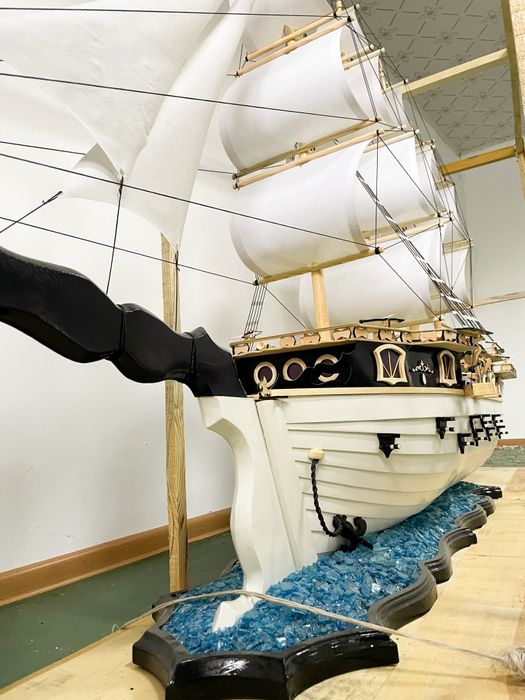 Корабль для подарков