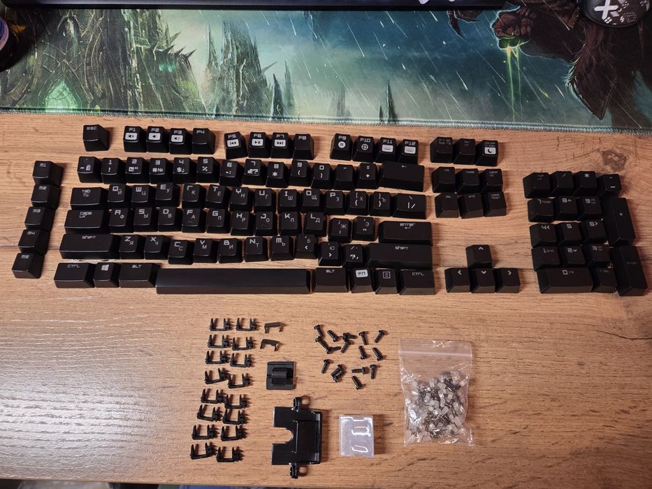 Свитчи Cherry MX Brown, Кейкапы Razer Blackwidow
Кейкапы Razer B