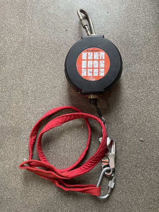 Страховочный трос