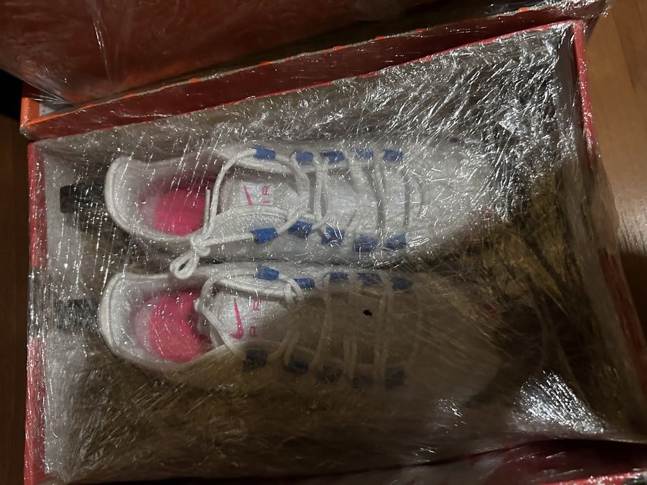 Найк дамски маратонки