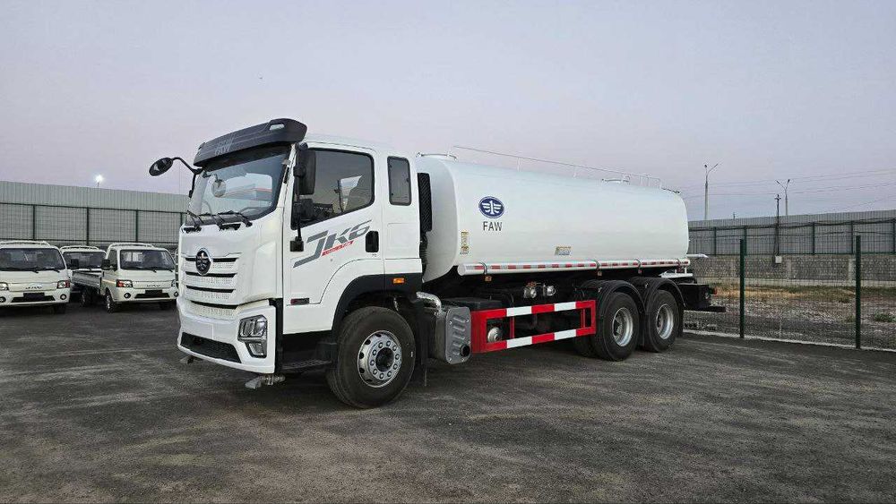 Vadavoz Suv tashishda suv sepishda Водавоз 2025 йил сотуда тайор 6 куб