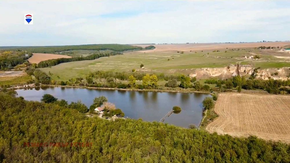 Продава се Парцел в Цар Калоян - 70000 кв.м за 6 €/кв.м - Снимка #2