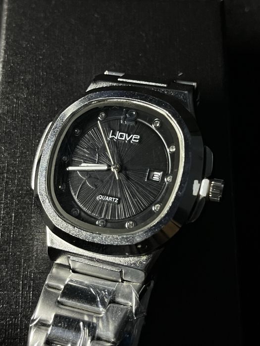 Кварцевые часы (водонепроницаемые)