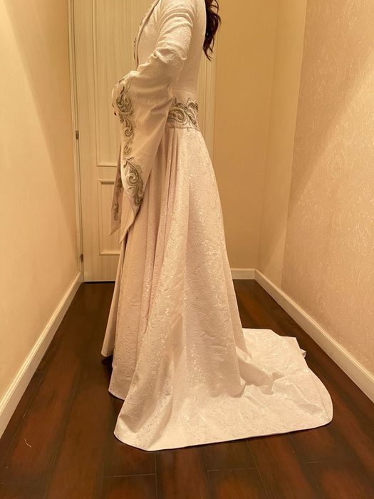 Продам свадебное платье