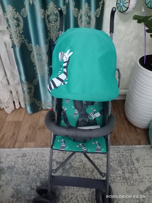 Продам новую коляску