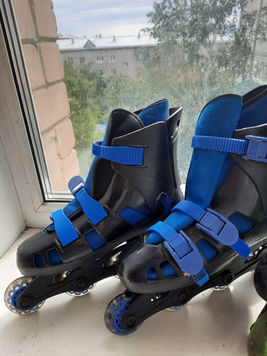 Роликовые коньки