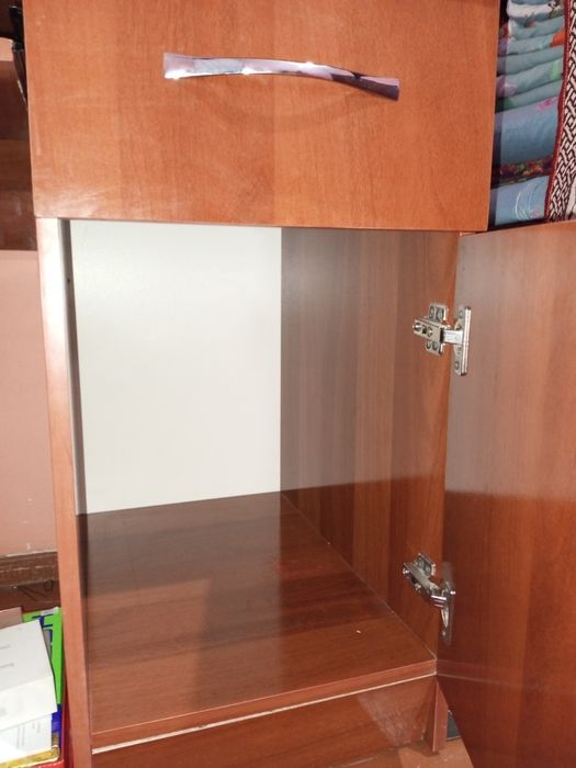 Дарс тайёрлаш учун стол