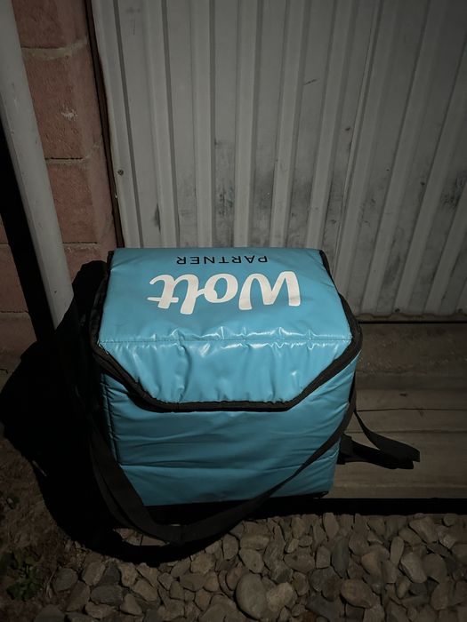 Сумка Wolt большой срочно продаю