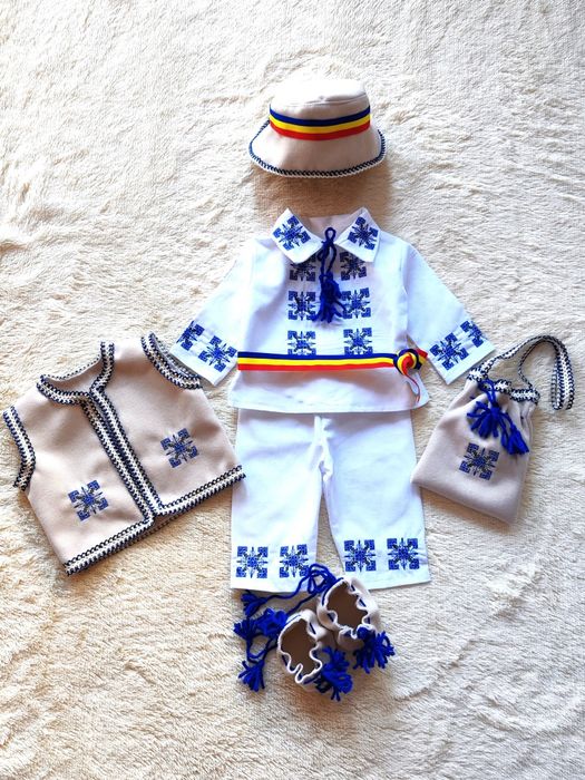 Costum botez tradițional