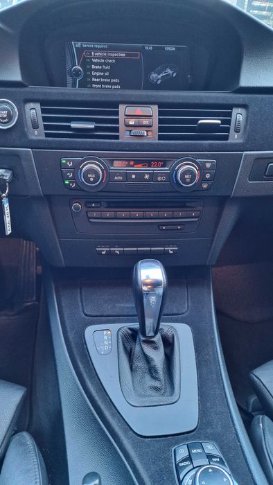 BMW 320d Coupe • 200 CP • Automată • Bi-Xenon • M Interior