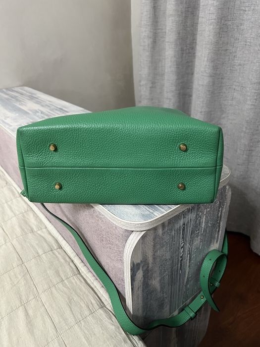 Продам дамскую сумочку coins