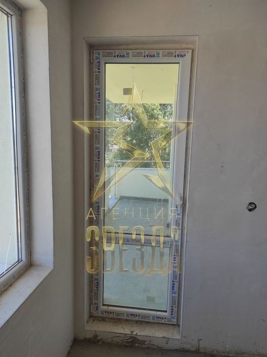 Продава се Двустаен апартамент в Пловдив, Христо Смирненски - 70 кв.м за 1129 €/кв.м - Снимка #2