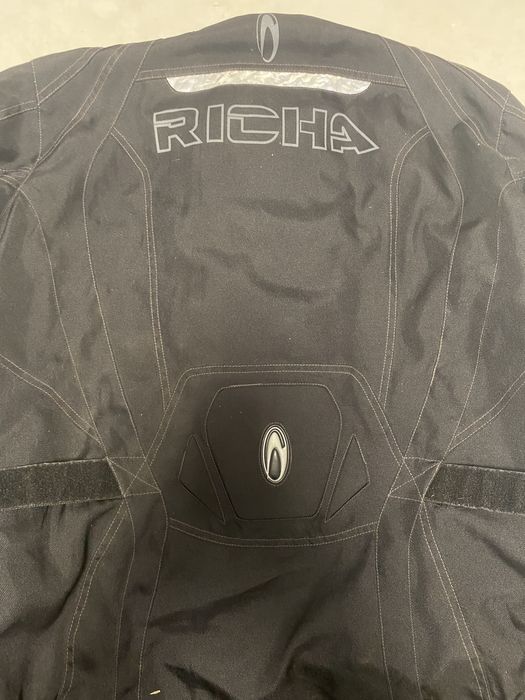 Мото яке Richa с протектори