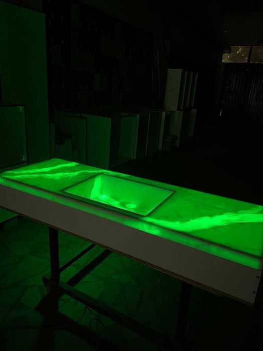 Столешницы из Акрила , Кварца