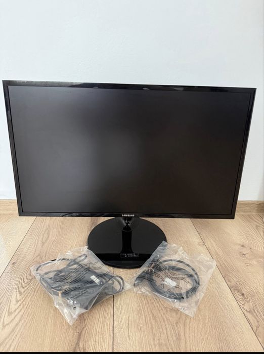 Vând Monitor Samsung