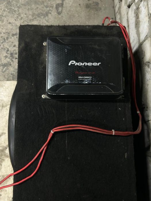 Продам хорошый Савбуфер