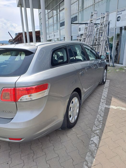 TOYOTA Avensis 2011 — imagine 5