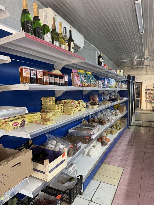 Продам оборудование для магазина