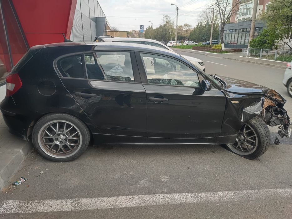 Dezmembrez BMW seria 1 E87, 1.6 benzină