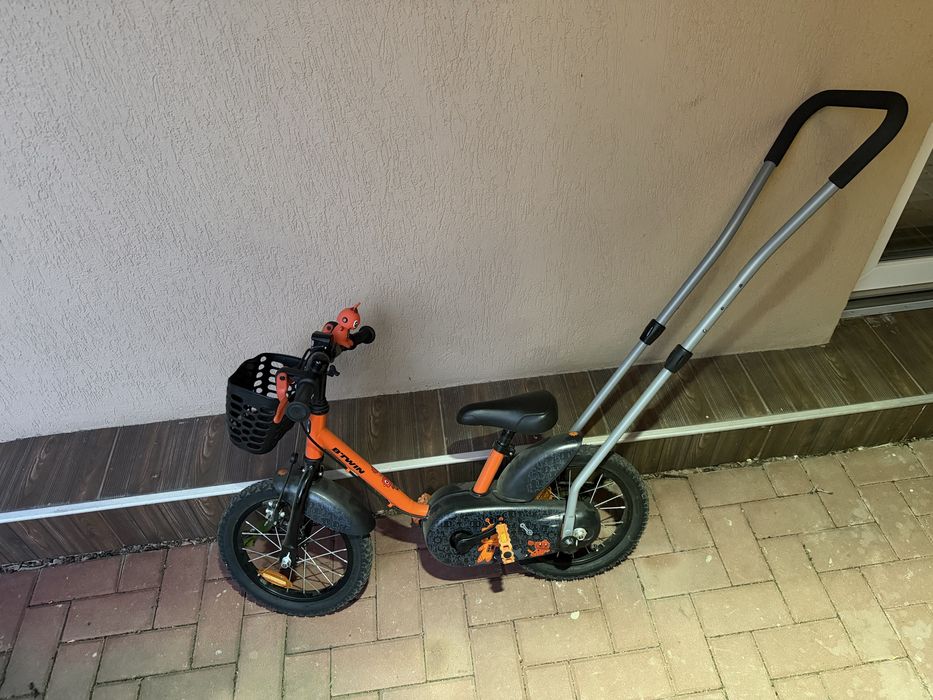 Bicicletă copii Decathlon B’TWIN Discover 500 14”, cu bară ghidare + roți ajutătoare