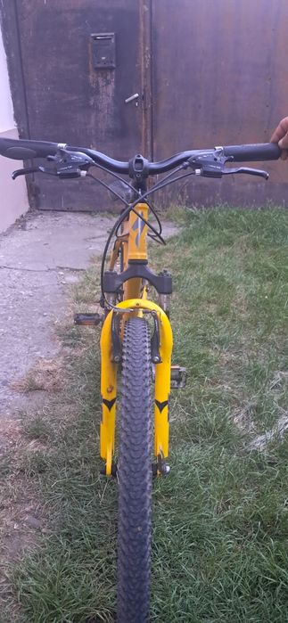 Vând bicicleta in stare foarte buna
