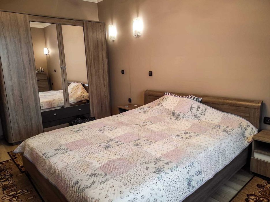 Продава се Тристаен апартамент в София, Банишора - 100 кв.м за 2000 €/кв.м - Снимка #3