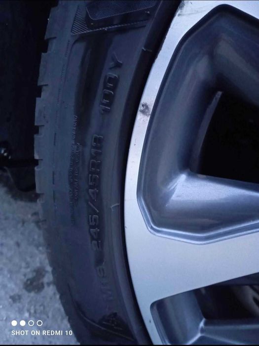 Anvelope dimensiuni 245 45 R18 allseason M+S si fulg marca Goodyear Vector dot 3923 aproape 2024 in stare foarte bună.