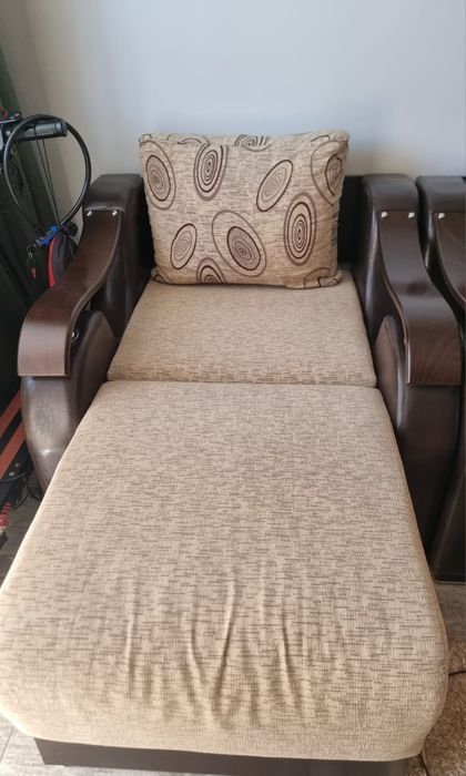 2 fotolii cu lada, stare ff bună.