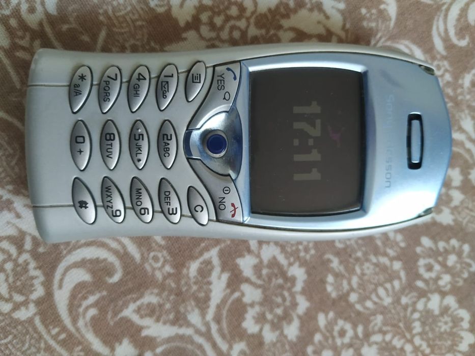 Ретро телефон сони эриксон