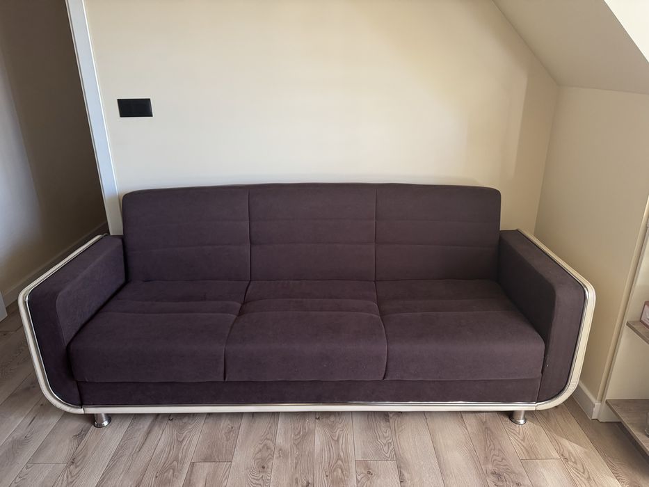 Триместен разтегателен диван