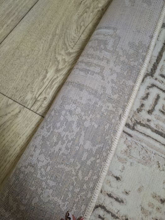 Продам ковер 2×4