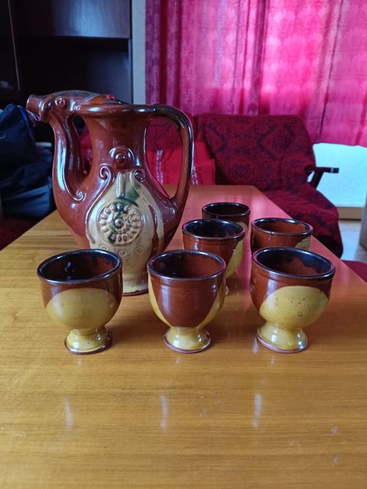 Нов керамичен ретро сервиз за вино