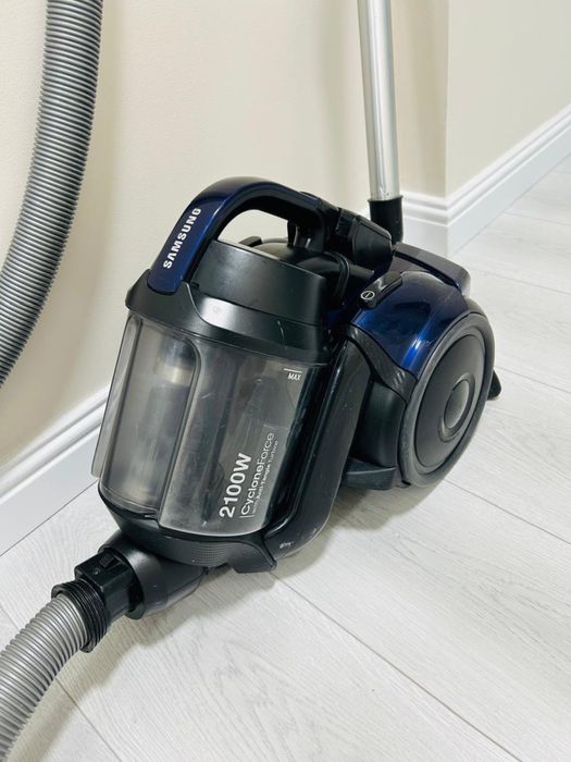 Продам рабочий пылесос Sumsung