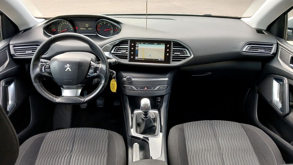 Peugeot 308 1.6 BLUEHDI 120 Cp**2016**Euro 6**Navigatie**Super dotari **Consum 4,5L/100km**Stare f buna**