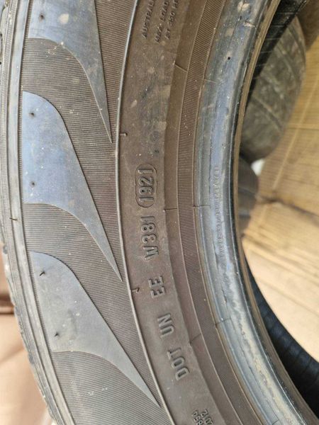 4 Pirelli R17 215/65
летни гуми
DOT1921