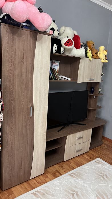 Подставка на телевизор. Евро стиль. ДУБ.