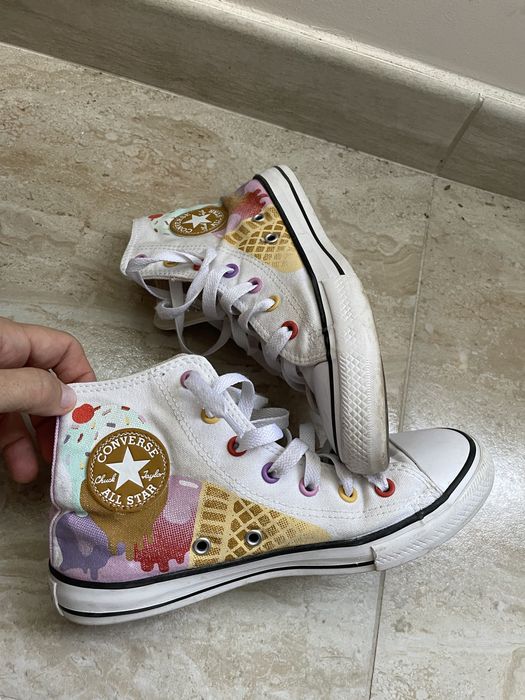 Converse pentru fete, marimea 35