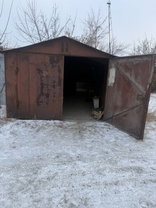 Продам железный гараж