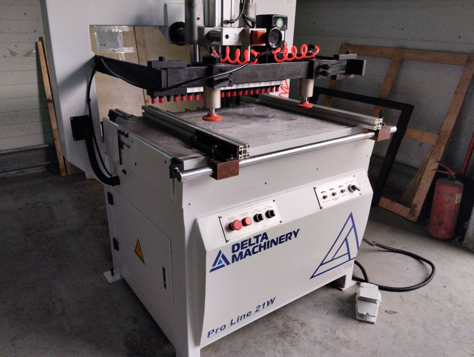 Сверлильно-присадочный станок DELTAMACHINERY DM Pro Line 21W