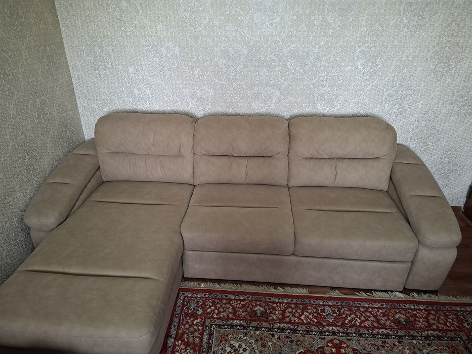 Продам диван срочно !!!