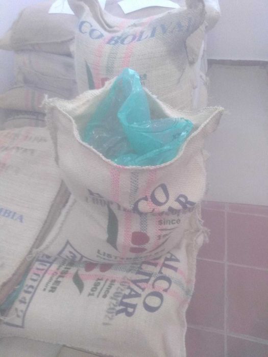 Дава се под наем Магазин в Варна, м-т Евксиноград - 100 кв.м за 500 € - Снимка #4