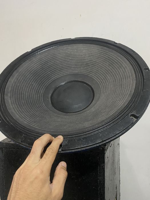 Манитор динамик оргинал 18дйум 2241