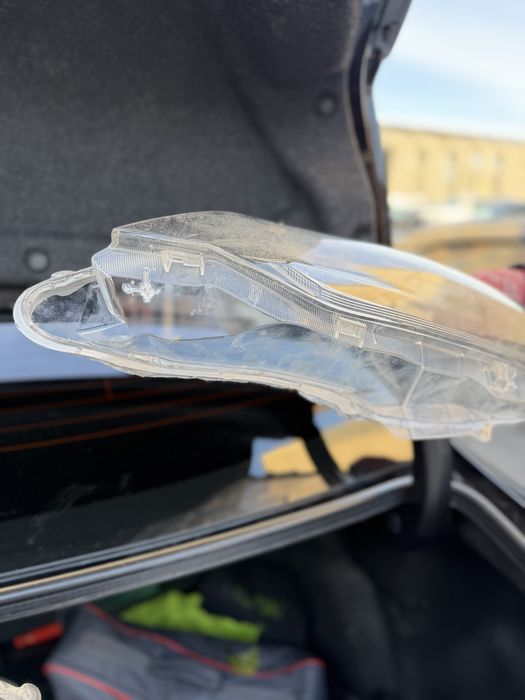 Стекло фар камри 55