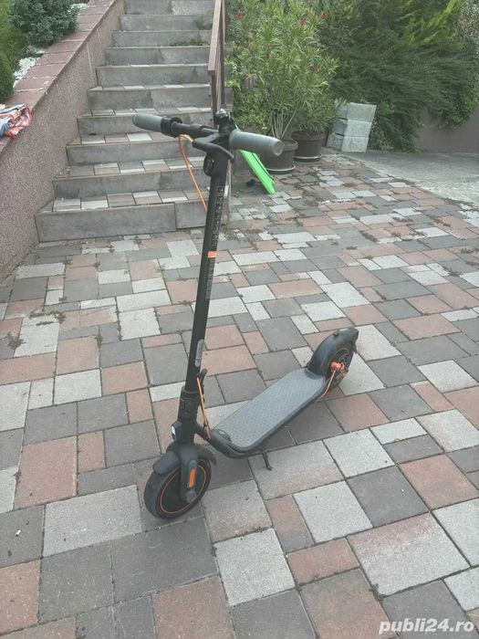 Trotineta Electrica NineBot F40E