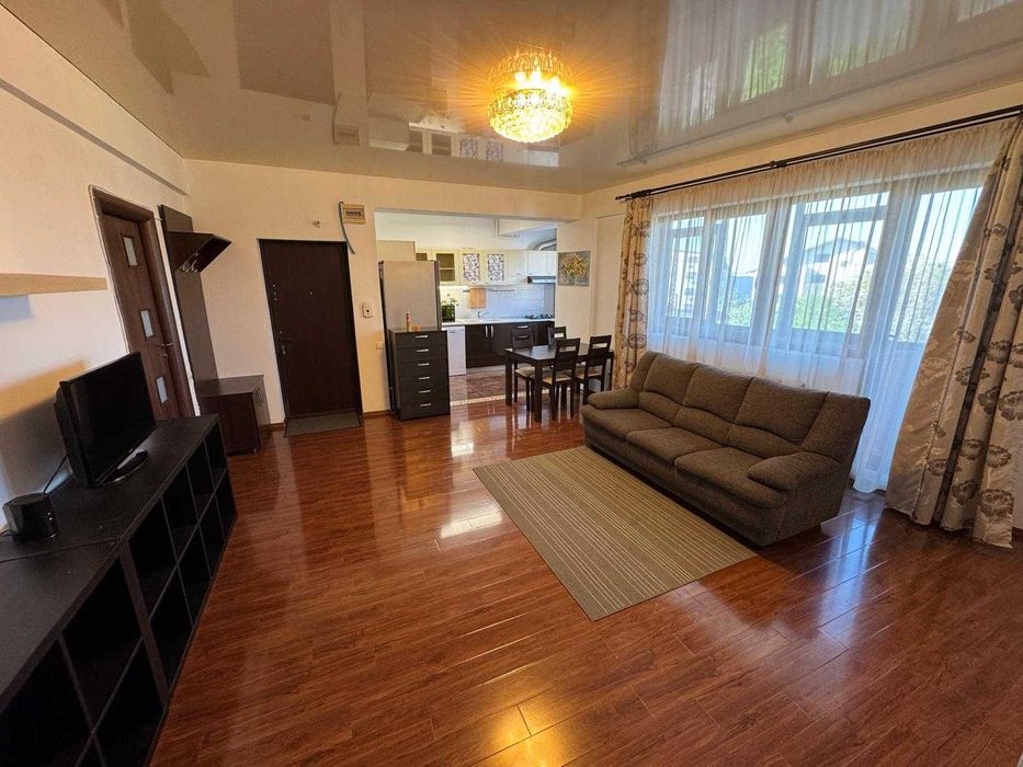 3 camere Bucureștii Noi | Metrou 350 m | Centrală proprie | Parcare 2 mașini | Bloc 2011