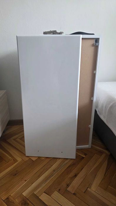 Продавам кухненски шкаф