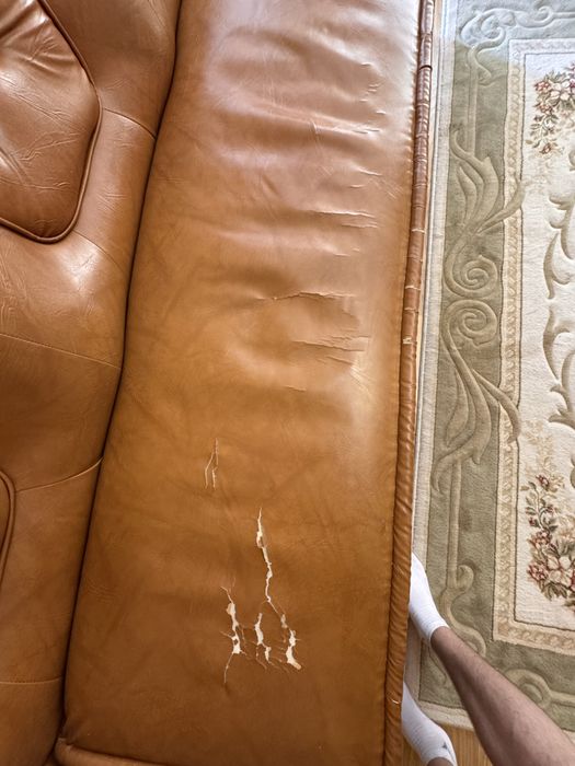 Set Canapele din piele ecologica si lemn masiv