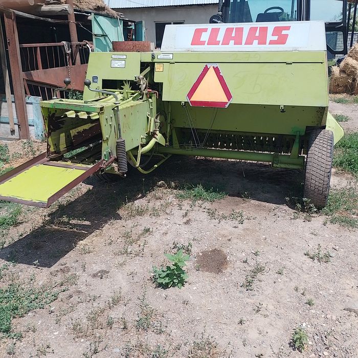 Пресс подборщик Claas